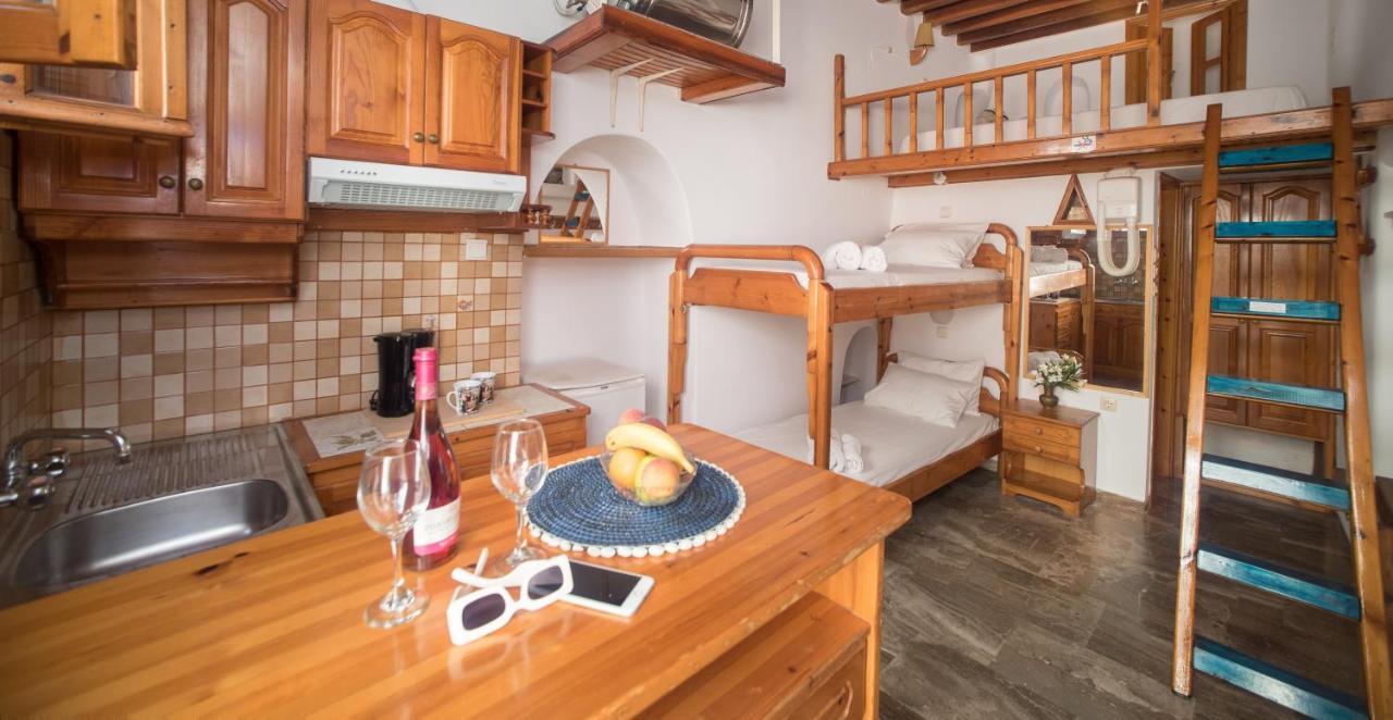 Bright & Relaxing Loft With Attic Room In The Heart Of Mykonos City Mykonos Town エクステリア 写真