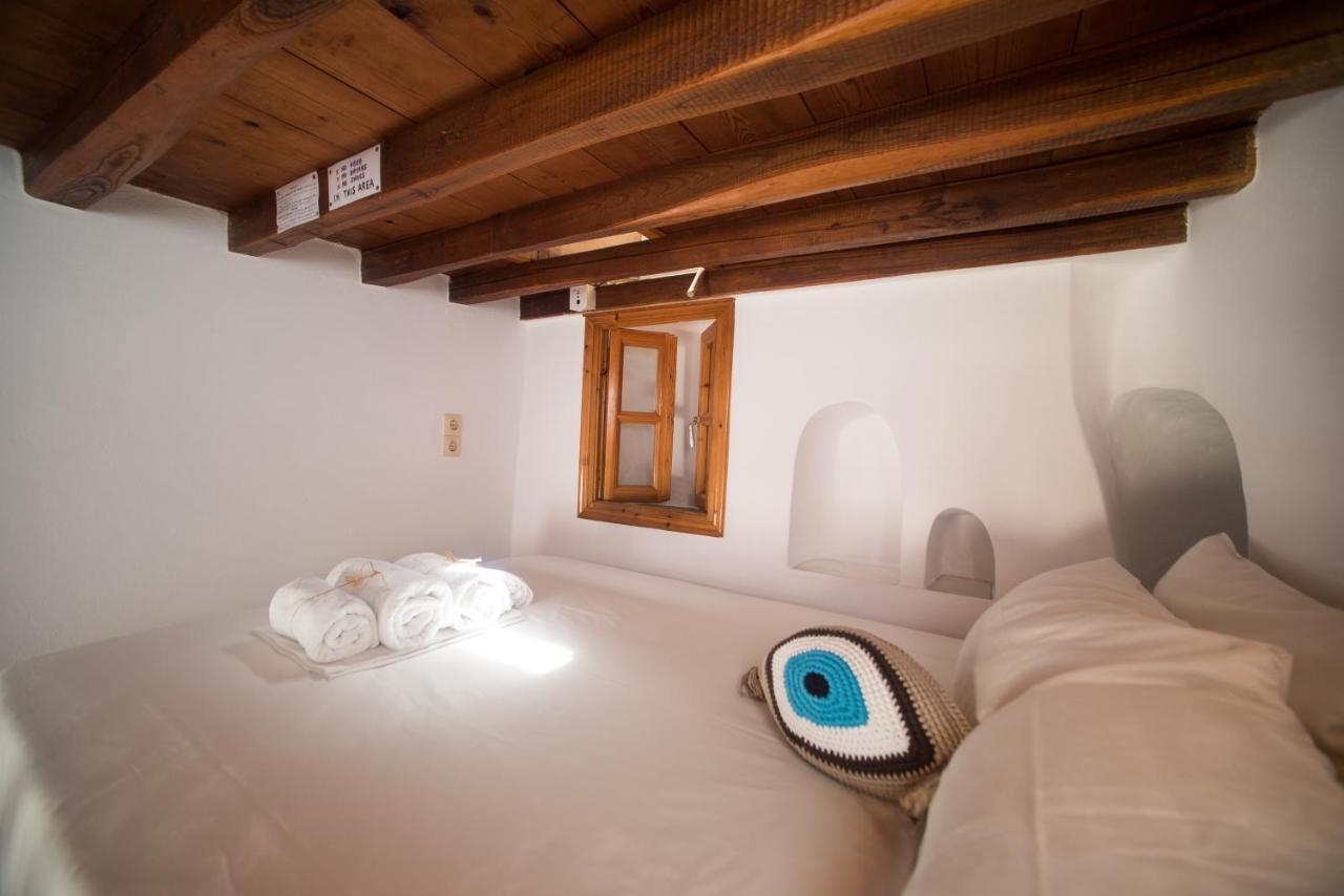 Bright & Relaxing Loft With Attic Room In The Heart Of Mykonos City Mykonos Town エクステリア 写真