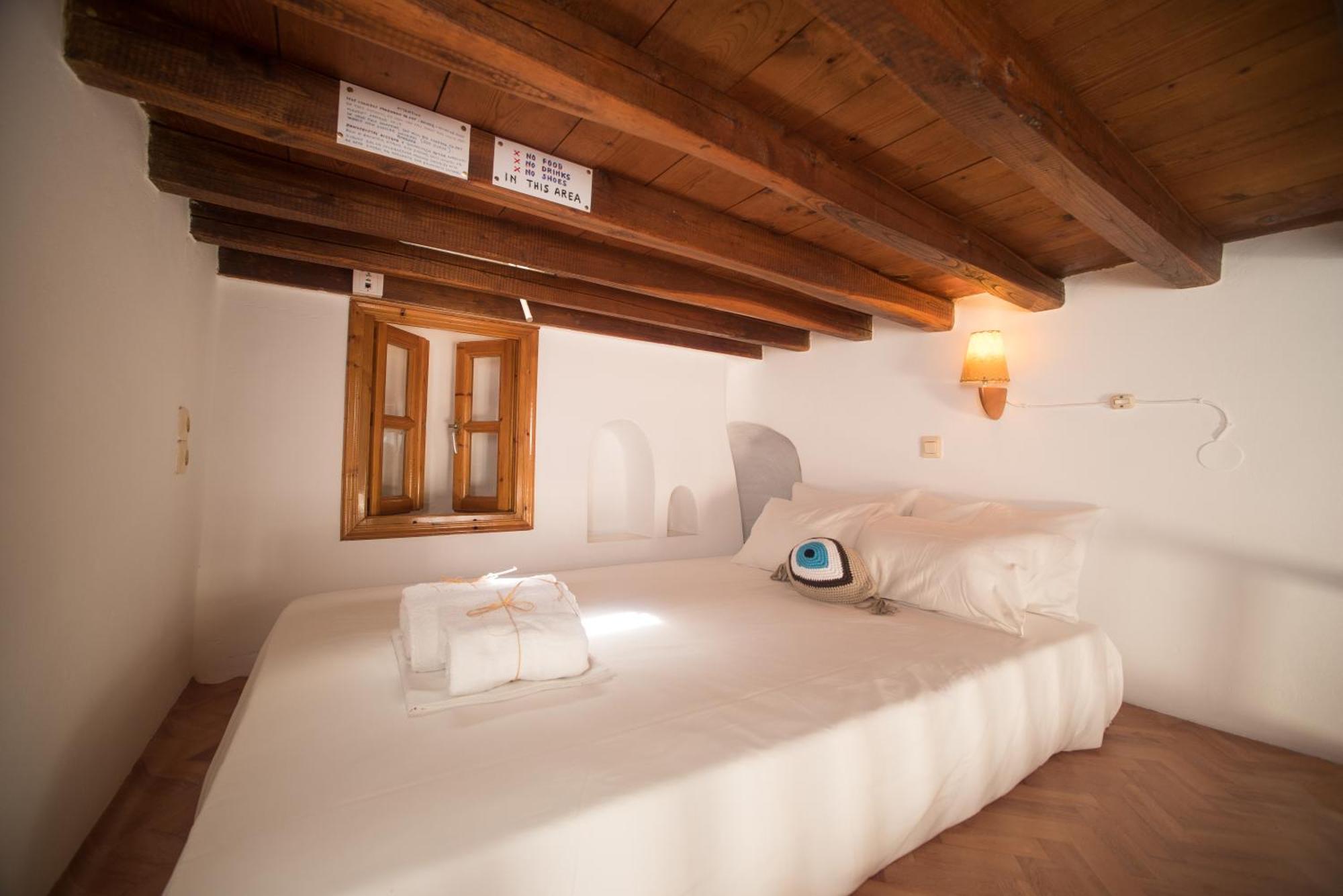 Bright & Relaxing Loft With Attic Room In The Heart Of Mykonos City Mykonos Town エクステリア 写真